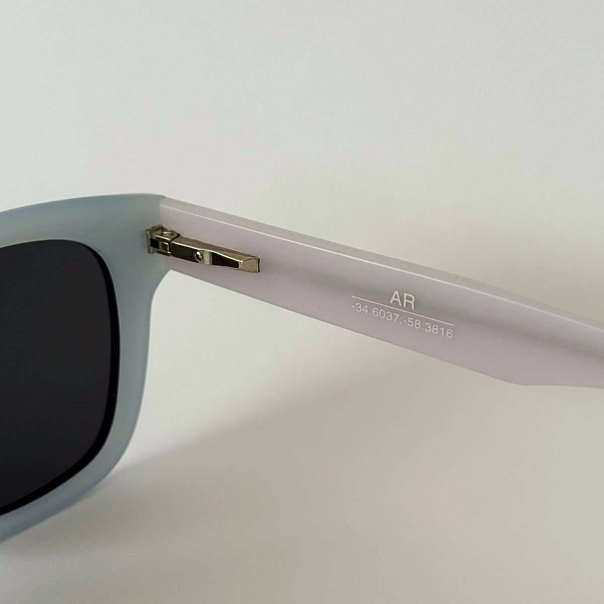 ALBI VORU colorway WHITE — lentes de sol premium acetato Jimei edición fundacional
